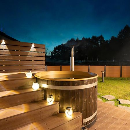 Le Comte Bleu Hotel Пьончан Екстериор снимка
