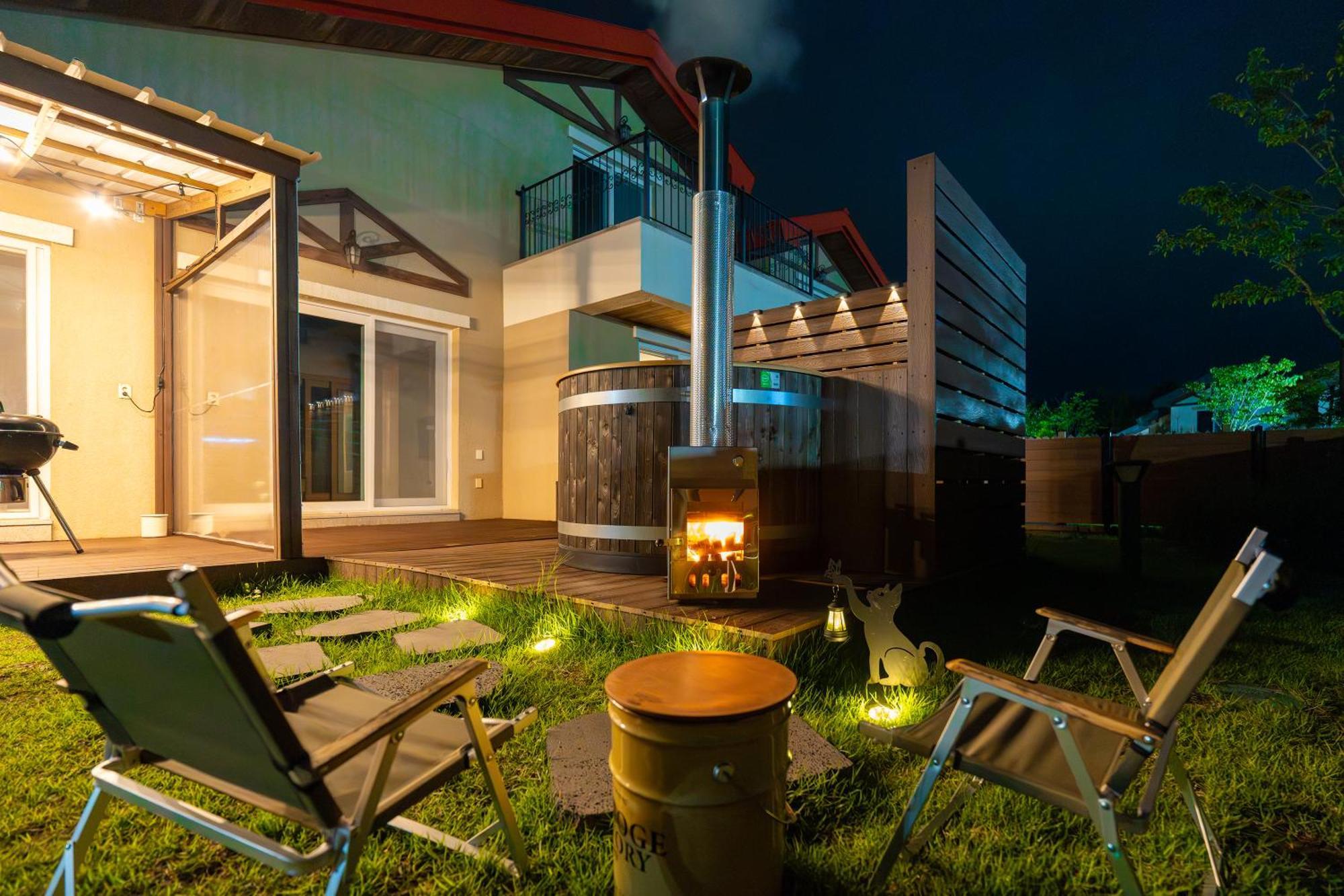 Le Comte Bleu Hotel Пьончан Екстериор снимка